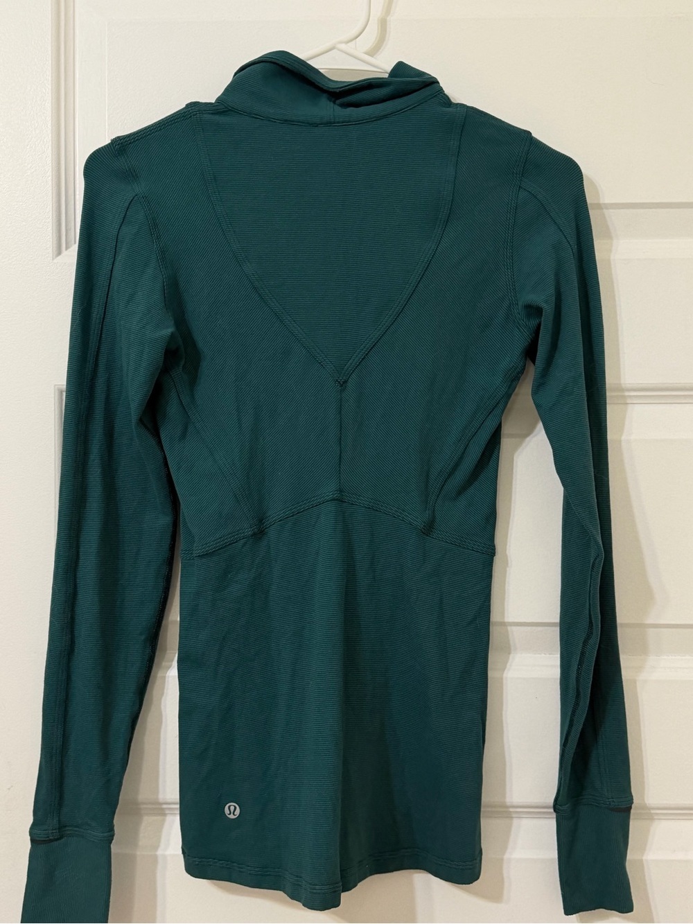 Lululemon Pull Over - Picture 4 of 4